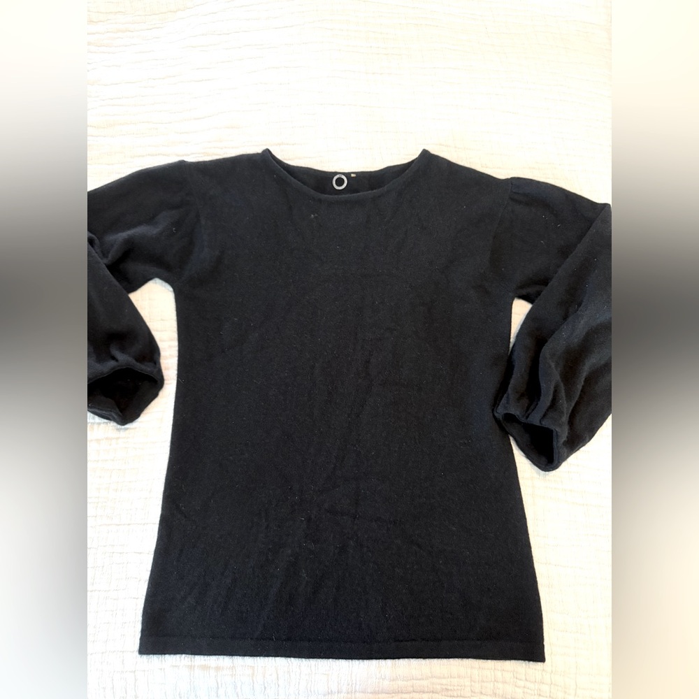 One Girl Who Cashmere Elegant Black Women's Sweater EUC 2355